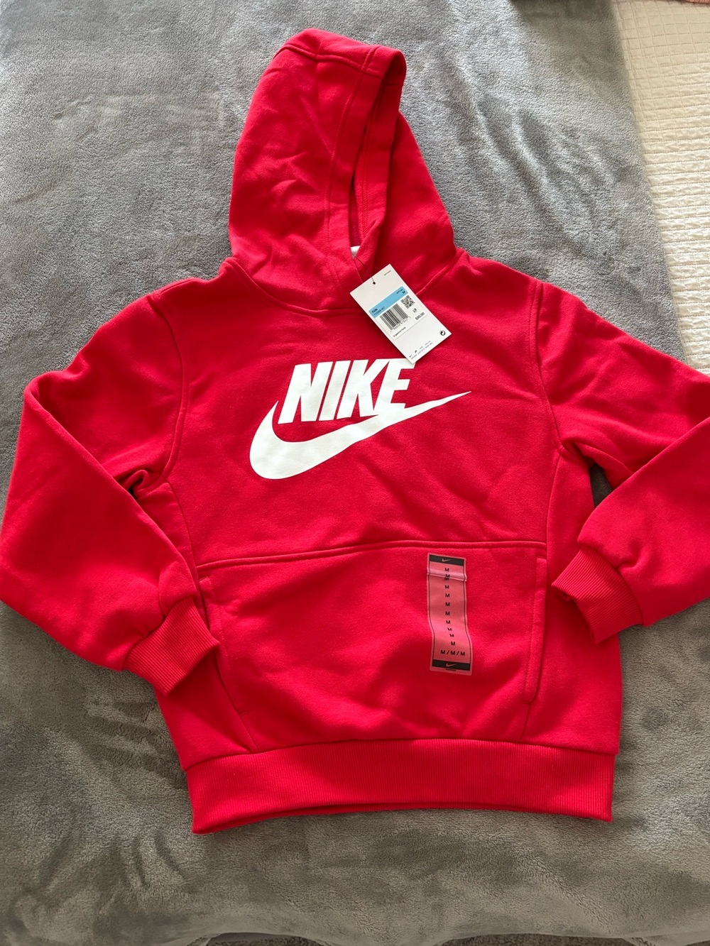 Nike Kids Club Fleece Hoodie NWT - Size M
